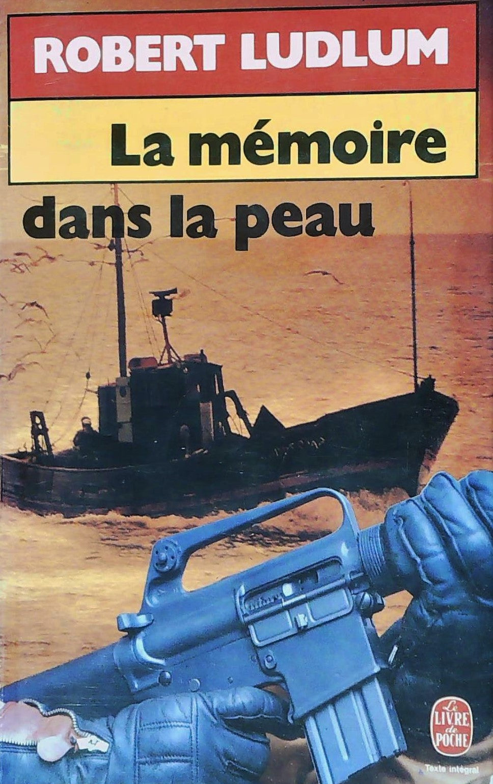 Livre ISBN 2253031445 La mémoire dans la peau # 1 (Robert Ludlum)