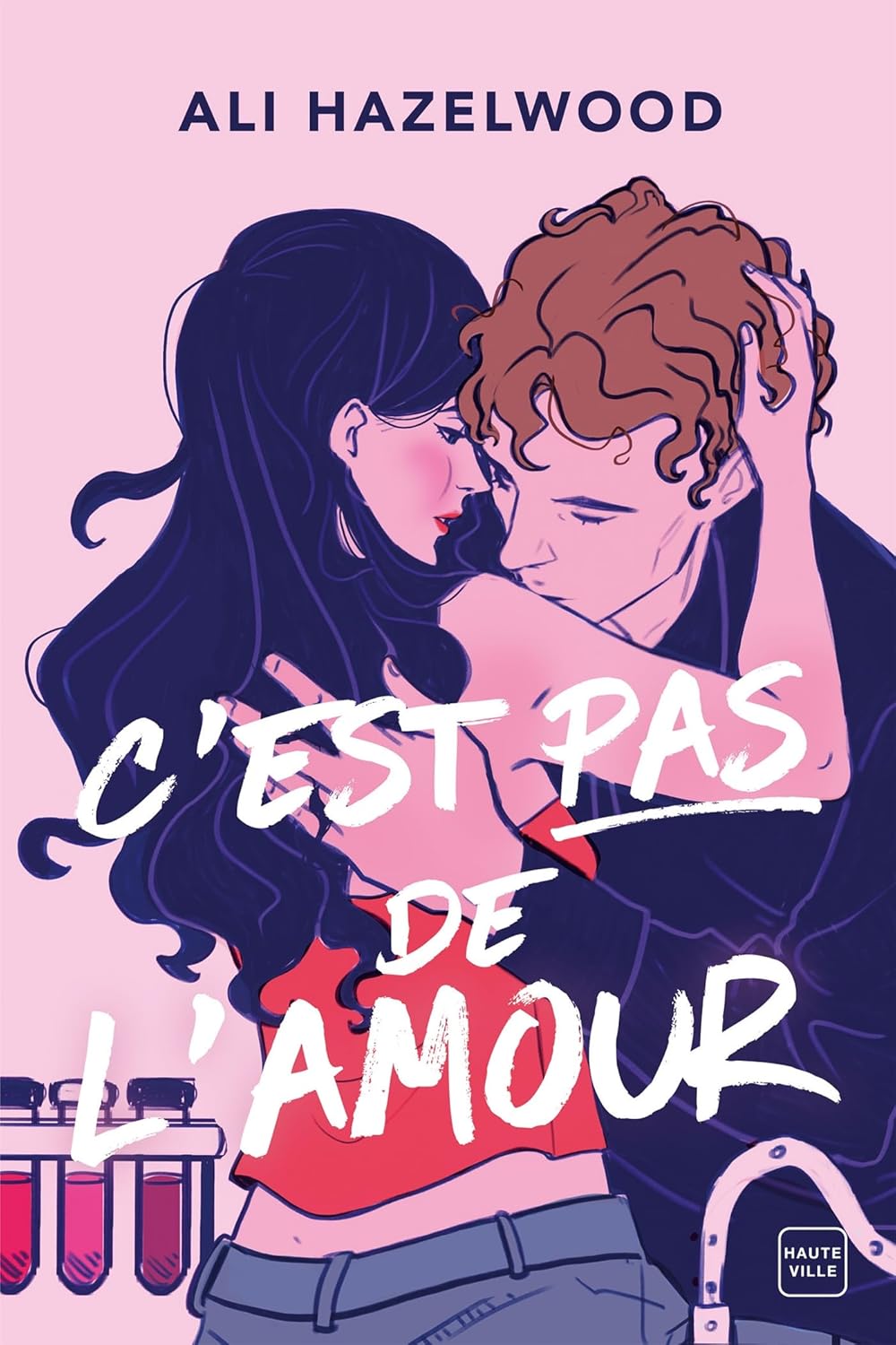 Livre C'est pas de l'amour - Ali Hazelwood (Livre neuf)