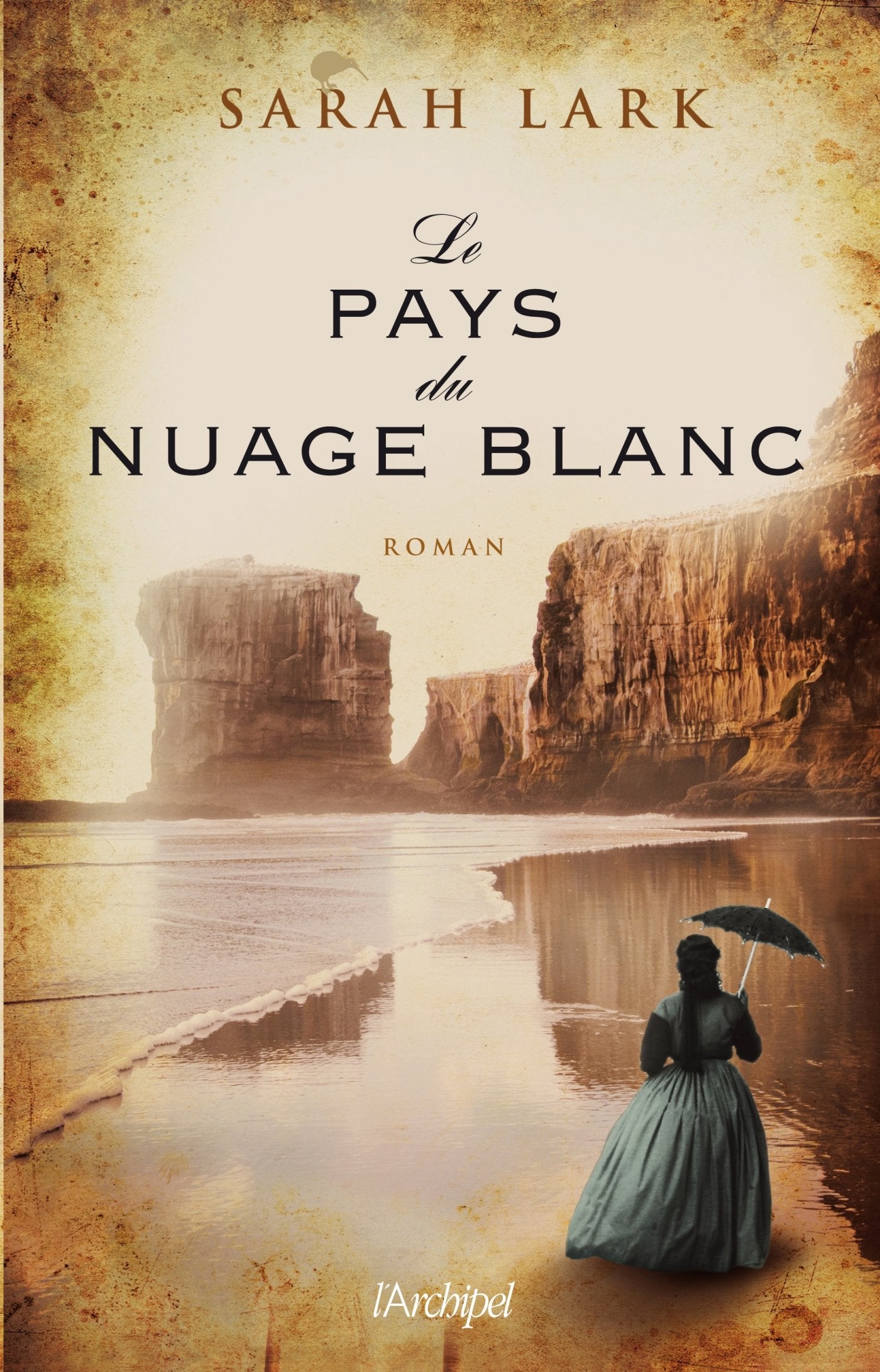 Livre ISBN 2809812365 Le pays du nuage blanc (Sarah Lark)